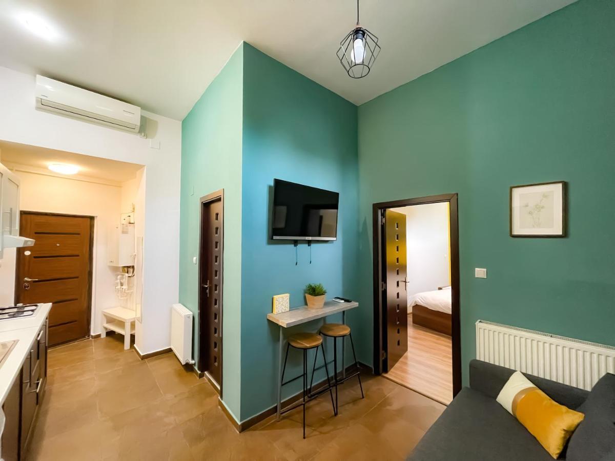 דירות Cool Flat In The Heart Of Bucharest'S Fun And History מראה חיצוני תמונה