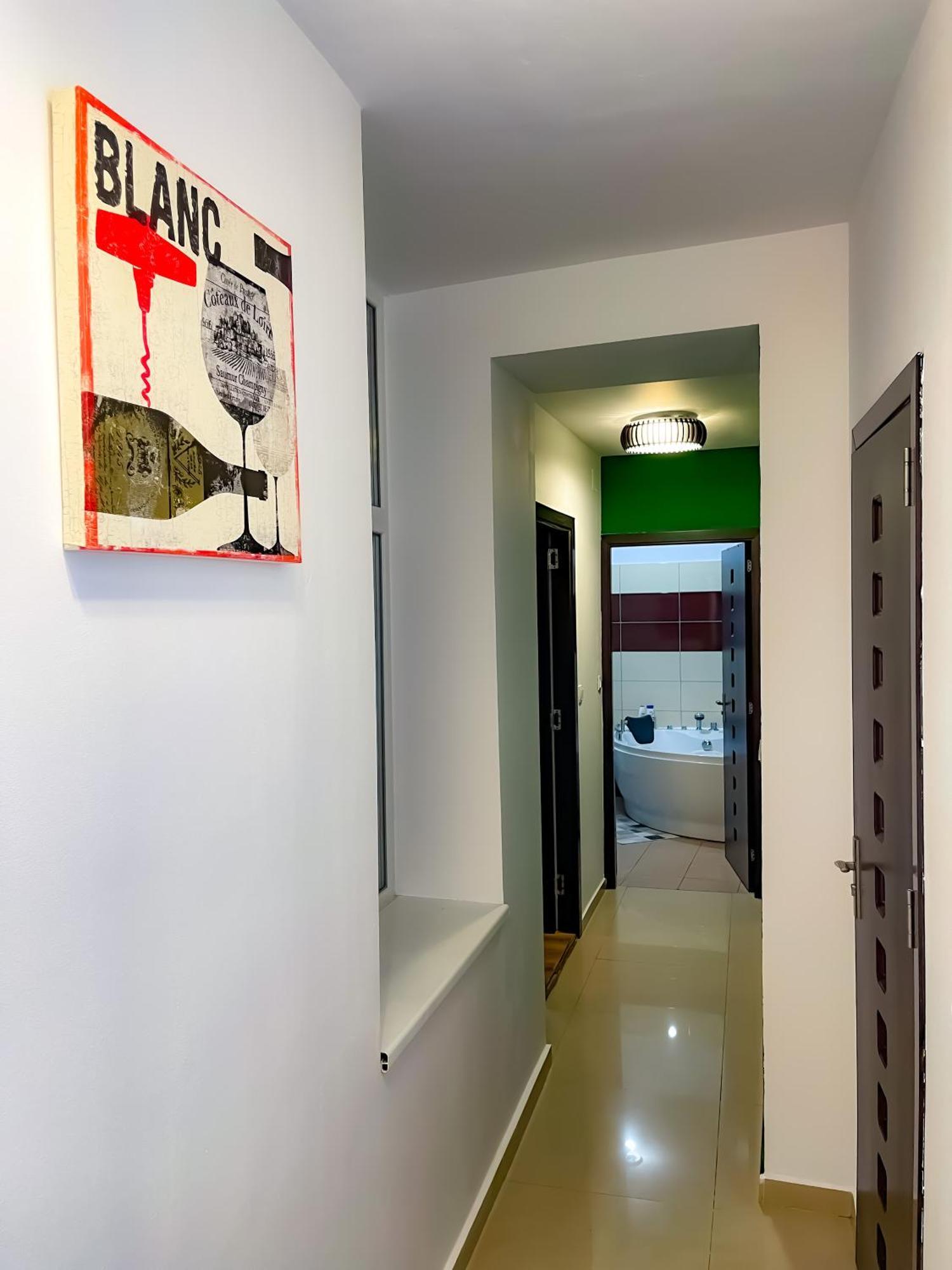 דירות Cool Flat In The Heart Of Bucharest'S Fun And History מראה חיצוני תמונה